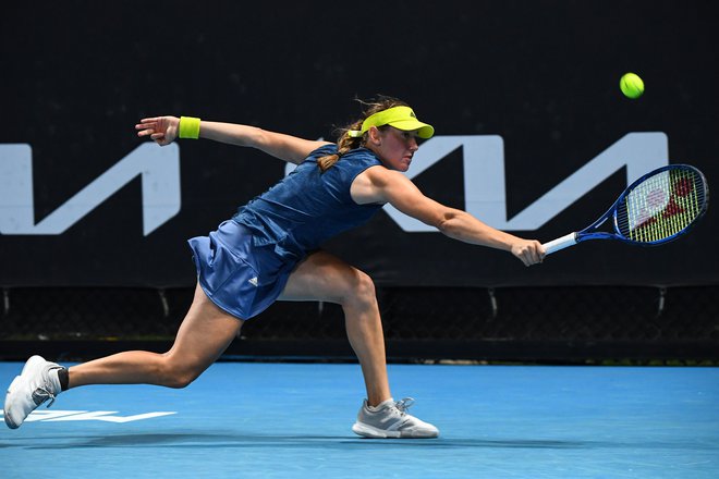 Tudi Kajo Juvan je ujel virus sars-cov-2, zaradi česar je morala na teniškem turnirju WTA v Mehiki predati dvoboj 2. kola. FOTO: William West/AFP