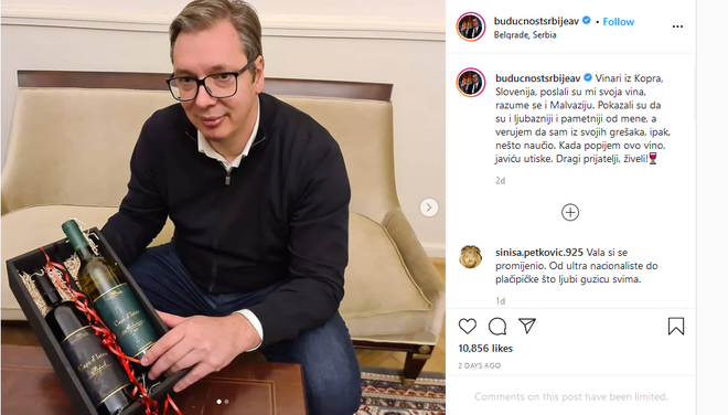 Srbski predsednik Aleksandar Vučić z darilom iz Kopra Fotografiji instagram