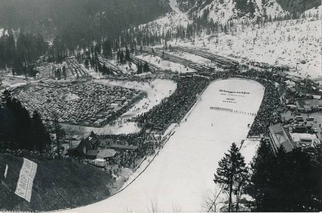 Marca 1991 se je v treh dneh v Planico zgrnilo 80.000 obiskovalcev. FOTO: Igor Modic