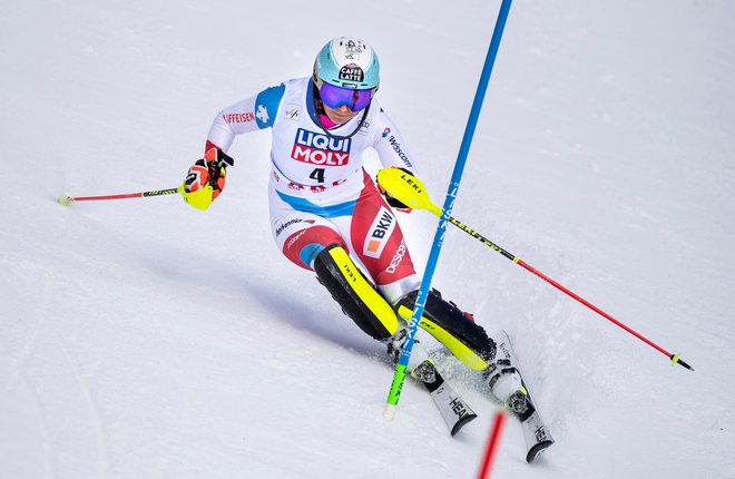 Wendy Holdener v skupnem seštevku svetovnega pokala zaseda deseto mesto. FOTO: Reuters