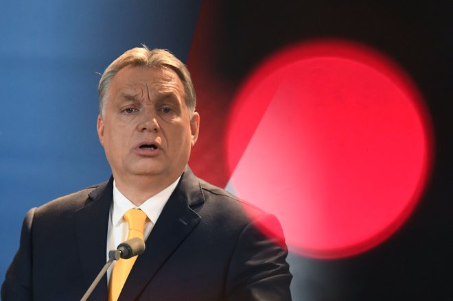 Lani je Orbánova stranka devetič po letu 2011 spremenila madžarsko ustavo. FOTO:&nbsp;Attila Kisbenedek/AFP