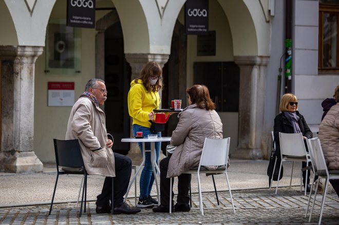 Odprtje letnih vrtov v Novem mestu. FOTO: Voranc Vogel/Delo