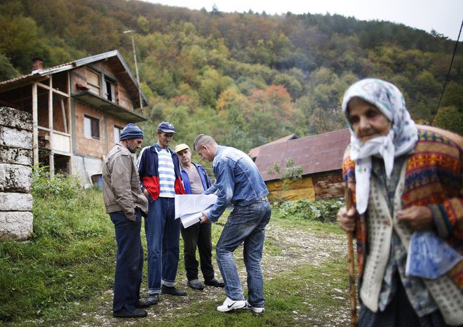 Popis prebivalstva je v multietničnih državah Zahodnega Balkana pomemben politični dogodek, prizor je bil posnet leta 2013 med popisom v Bosni in Hercegovini, edini državi iz te regije, ki letos ne bo imela popisa.&nbsp; FOTO&nbsp; Dado Ruvic / Reuters Reuters Pictures