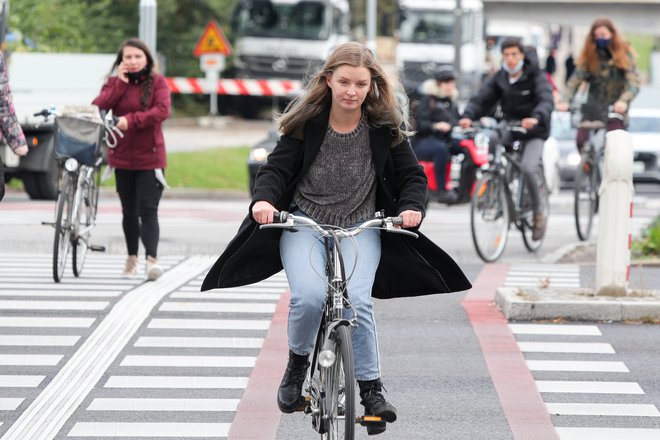 S pomladjo se prebujajo tudi kolesarji in motoristi, s tem pa se tveganje za prometne nesreče poveča. FOTO: Marko Feist/Slovenske novice