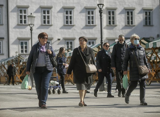 Sindikat upokojencev Slovenije v Nacionalnem načrtu za okrevanje in odpornost pogreša ukrepe in projekte, ki bi na podlagi solidarnosti zmanjševali neenakost za prihodnost vseh generacij. FOTO: Blaž Samec/Delo