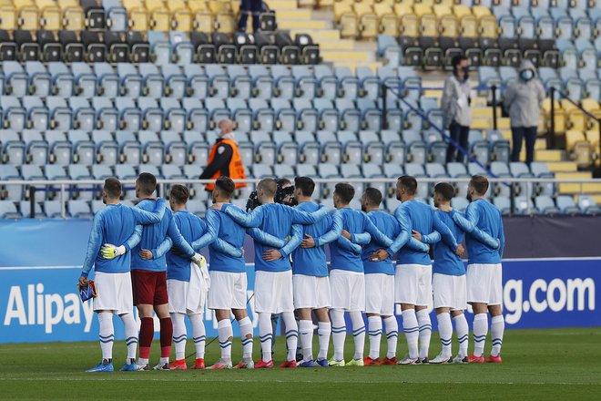 Mlade slovenske nogometaše jutri čaka dan D. FOTO: Leon Vidic/Delo