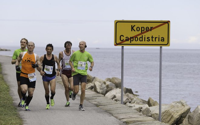 Letošnja novost je tudi aplikacija Virtualni Istrski maraton za pametne telefone. FOTO: Jože Suhadolnik/Delo