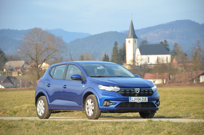 Sandero v novi izvedbi je lepo oblikovan avtomobil. Foto Gašper Boncelj