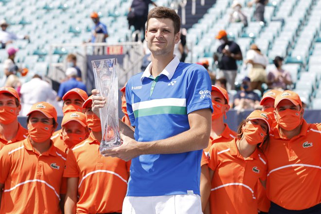 Hubert Hurkacz je prvi Poljak z zmago na turnirju serije masters. FOTO: Michael Reaves/AFP