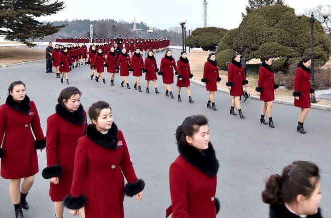 Severnokorejska delegacija na igrah v Pjongčangu leta 2018 FOTO: AFP