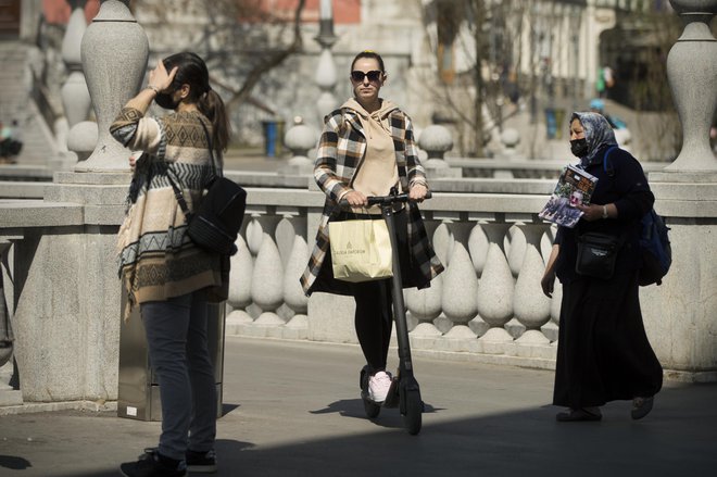 Občine polnijo portal s podatki o kulturnih ustanovah in infrastrukturi. FOTO: Jure Eržen/Delo