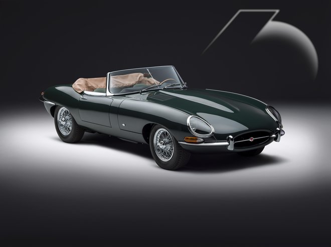 Jaguar E-type praznuje 60 let, pripravili so posebno serijo modela, kot je bil ob predstavitvi, le z nekaterimi drobnimi novodobnimi izboljšavami. Foto Jaguar