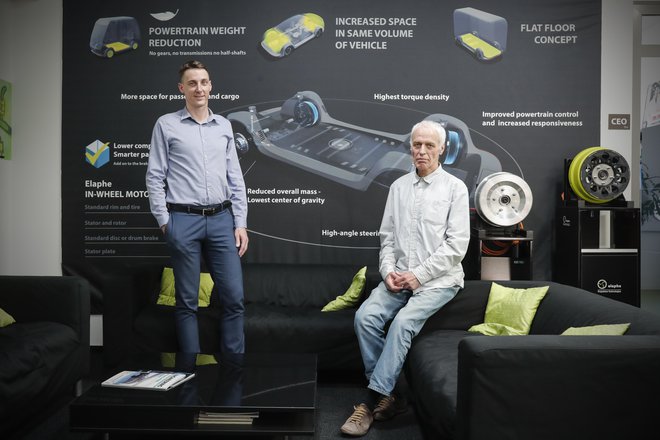 Elaphe sodeluje v nekaj zelo zanimivih projektih, med javno dostopnimi je projekt Aptera, fantastično električno vozilo, ki lahko prevozi tisoč milj brez polnjenja, pravita Gorazd Lampič (levo) in Andrej Detela. FOTO: Uroš Hočevar/Delo