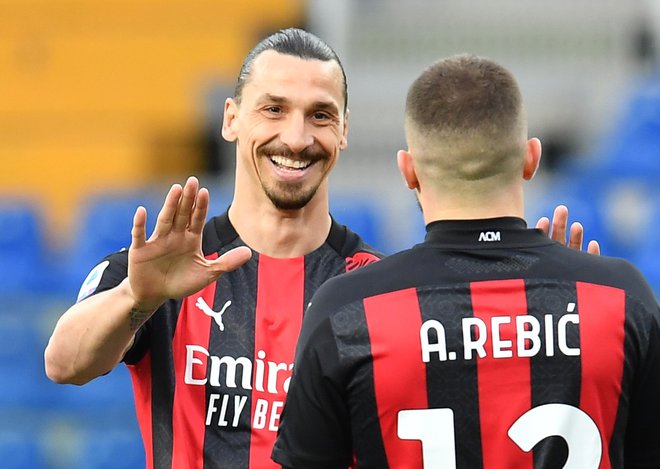 Zlatan Ibrahimović je s podajo za strelca Anteja Rebića zrežiral prvi Milanov gol v Parmi, v drugem polčasu pa si je privoščil še izključitev. FOTO: Jennifer Lorenzini/Reuters