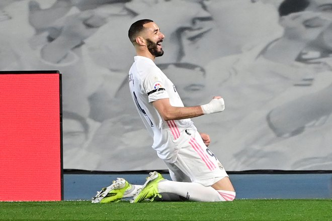 Francoski napadalec Karim Benzema igra v odlični formi, načel je tudi mrežo Barcelone. FOTO: Javier Soriano/AFP