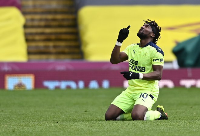 Allan Saint-Maximin je bil junak prve nedeljske tekme v Burnleyju. FOTO: Stu Forster/Reuters