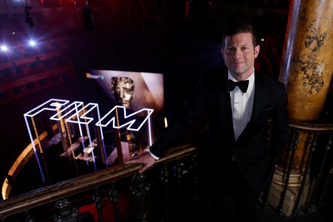 74. podelitev britanskih baft je vodil Dermot O'Leary. FOTO: Bafta/Reuters