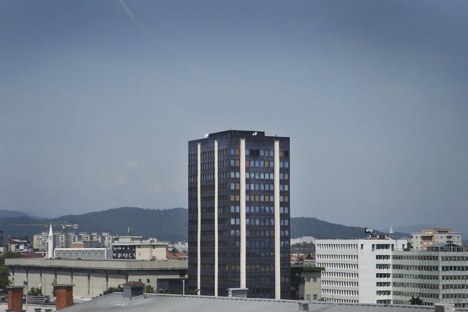 Časopisna hiša Delo obsodila grožnje novinarjem. FOTO: Leon Vidic/Delo