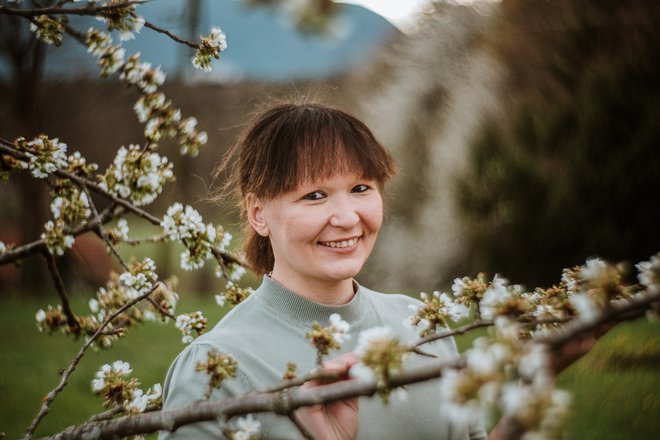 Anja Ramot se trudi, da v ponavljanje snovi glasbene teorije vključi različne igrice. FOTO: osebni arhiv