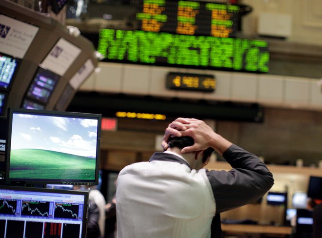 Inflacija lahko vlagateljem povzroči glavobol<br />
FOTO: Brendan Mcdermid/Reuters
