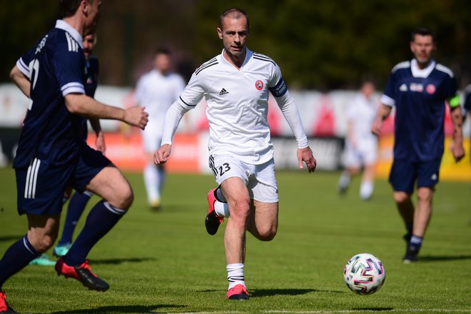 Prvi mož evropskega nogometa Aleksander Čeferin je zmovalec bitke proti velikimi klubi, a v začasnem miru še zlepa ne bo imel miru. FOTO: M24.si