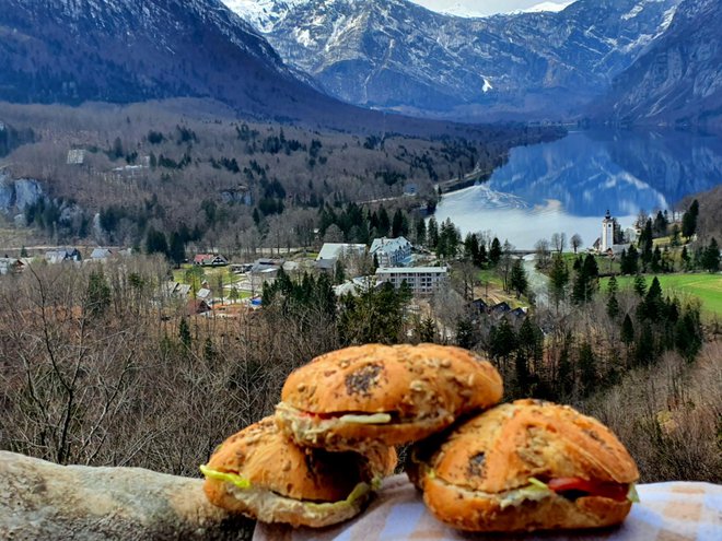 Poletov recept: Sendvič s tuno in avokadom.&nbsp;FOTO: Tanja Drinovec