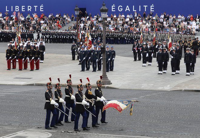 Vojska ima pomembno mesto v družbi. FOTO: Reuters