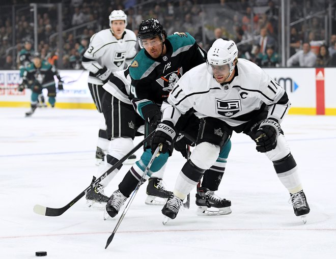 Anže Kopitar je bil mož odločitve proti Anaheimu, s katerim se bodo LA Kings še tretjič v štirih dneh pomerili v nedeljo. FOTO: Harry How/AFP