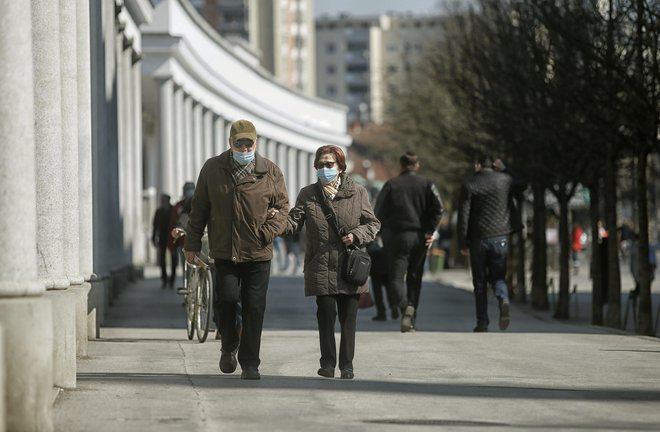 Kritiki menijo, da predlagani zakon ne bo rešil problema podhranjenosti pokojninske blagajne. FOTO: Blaž Samec