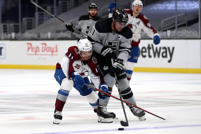 Anže Kopitar (desno) je tokrat ostal brez točke. FOTO: Katelyn Mulcahy/AFP