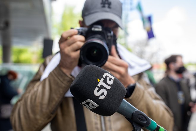 Cilj kampanje je zbrati dva milijona evrov, kolikor sicer približno znaša letno plačilo države za opravljanje javne službe STA. FOTO: Voranc Vogel/Delo