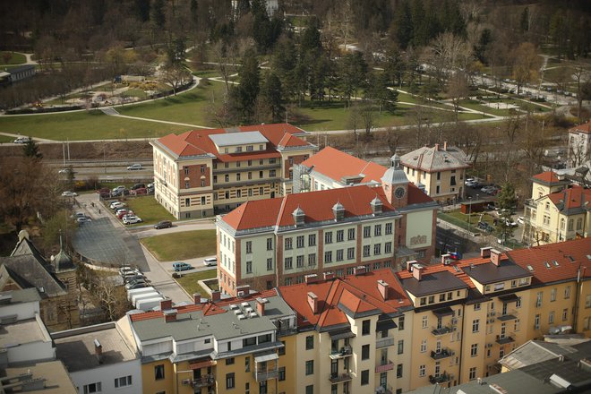 Zgradba Ministrstva za zunanje zadeve RS. FOTO: Jure Eržen/Delo