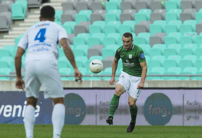 Đorđe Ivanović še kar lovi jesensko formo, a tu in tam nakazuje, da bi jo lahko ujel za Olimpijo v najpomembnejšem obdobju. FOTO: Jože Suhadolnik/Delo