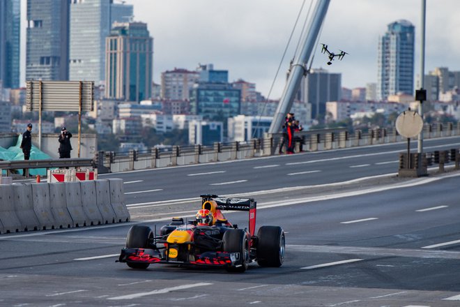 Dirkalniki F1 ne bodo brneli po Istanbulu. FOTO: Yasin Akgul/AFP