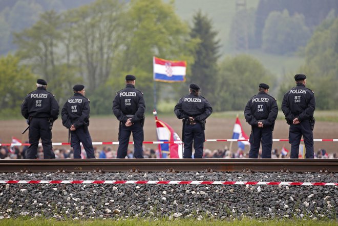 Avstrijska policija je v četrtek potrdila, da za ta konec tedna ni bilo prijavljeno nobeno zborovanje na Libuškem polju. FOTO: Matej Družnik/Delo