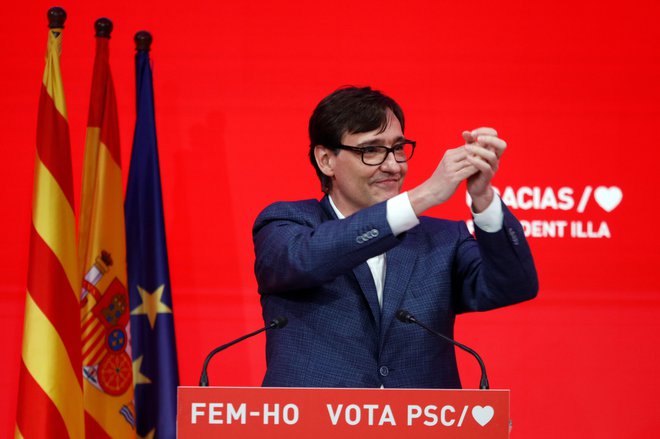 Tudi socialist Salvador Illa še ni vrgel puške v koruzo.<br />
Foto Cristina Diestro/AFP