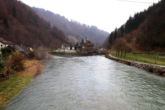 Reke bi se lahko začele razlivati. FOTO: Igor Mali/Slovenske novice