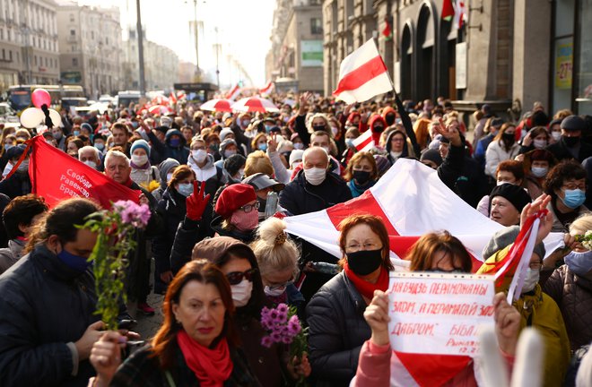 Množični protesti v Belorusiji so izbruhnili po spornih predsedniških volitvah. FOTO: Belapan/Reuters