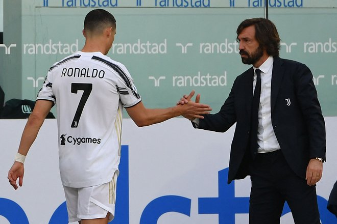 Cristiano Ronaldo in Andrea Pirlo bosta poskušala končati sezono na uspešen način, toda to jima lahko uspe le s pomočjo Atalante. FOTO: Isabella Bonotto/AFP