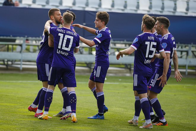 Nogometaši Maribora so dosegli pomembno zmago v Kopru. FOTO: Jože Suhadolnik/Delo