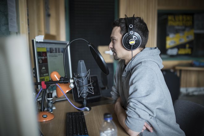 Radiu Študent po drastičnem zmanjšanju financiranja ŠOU zdaj hrbet obrača še ministrstvo za kulturo. FOTO: Uroš Hočevar/Delo