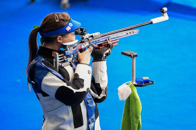 Živa Dvoršak bo v velikem finalu EP streljala za odličje. FOTO: Prakash Singh/AFP