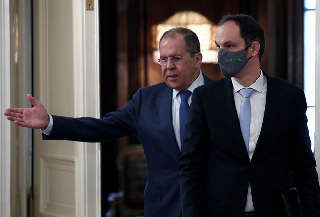 Zunanji minister Anže Logar je na delovnem obisku v Moskvi, kjer ga je sprejel njegov ruski kolega Sergej Lavrov. FOTO: Pool Reuters