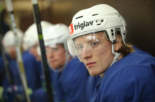 Jan Drozg vadi za ključno sezono svoje kariere, upa tudi na reprezentančni hokej. FOTO: Jure Eržen