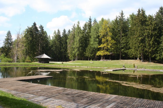 Novi lastniki poleti napovedujejo spremembe na zapuščeni turistični destinaciji ob vznožju Uršlje gore.<br />
FOTO: Mateja Kotnik/Delo