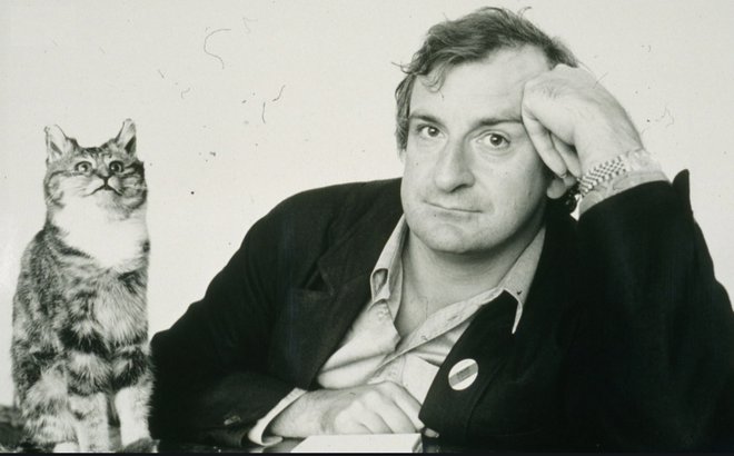 Že dvajset let se&nbsp;Douglas Adams potepa po galaksiji. FOTO: osebni arhiv