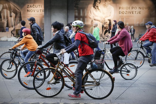 Policija je povečala nadzor nad kolesarji. FOTO: Uroš Hočevar/Delo