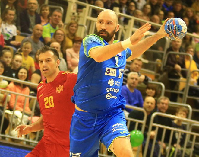 Vid Kavtičnik je bil dolga leta ikona slovenske reprezentance in nazadnje tudi njen kapetan. FOTO: Tomi Lombar/Delo