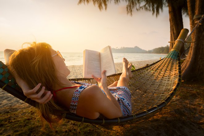 Tako veliko je knjig in poletje tako zelo kratko. FOTO: Shutterstock