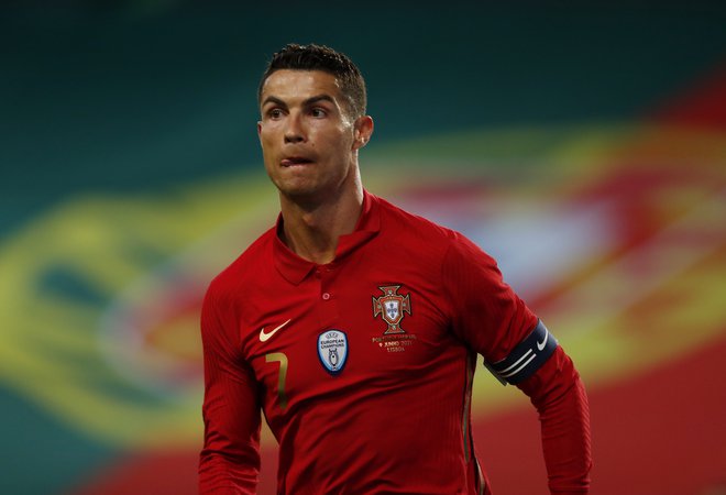 Cristiano Ronaldo med sredino prijateljsko tekmo Portugalske z Izraelom. FOTO: Pedro Nunes/Reuters